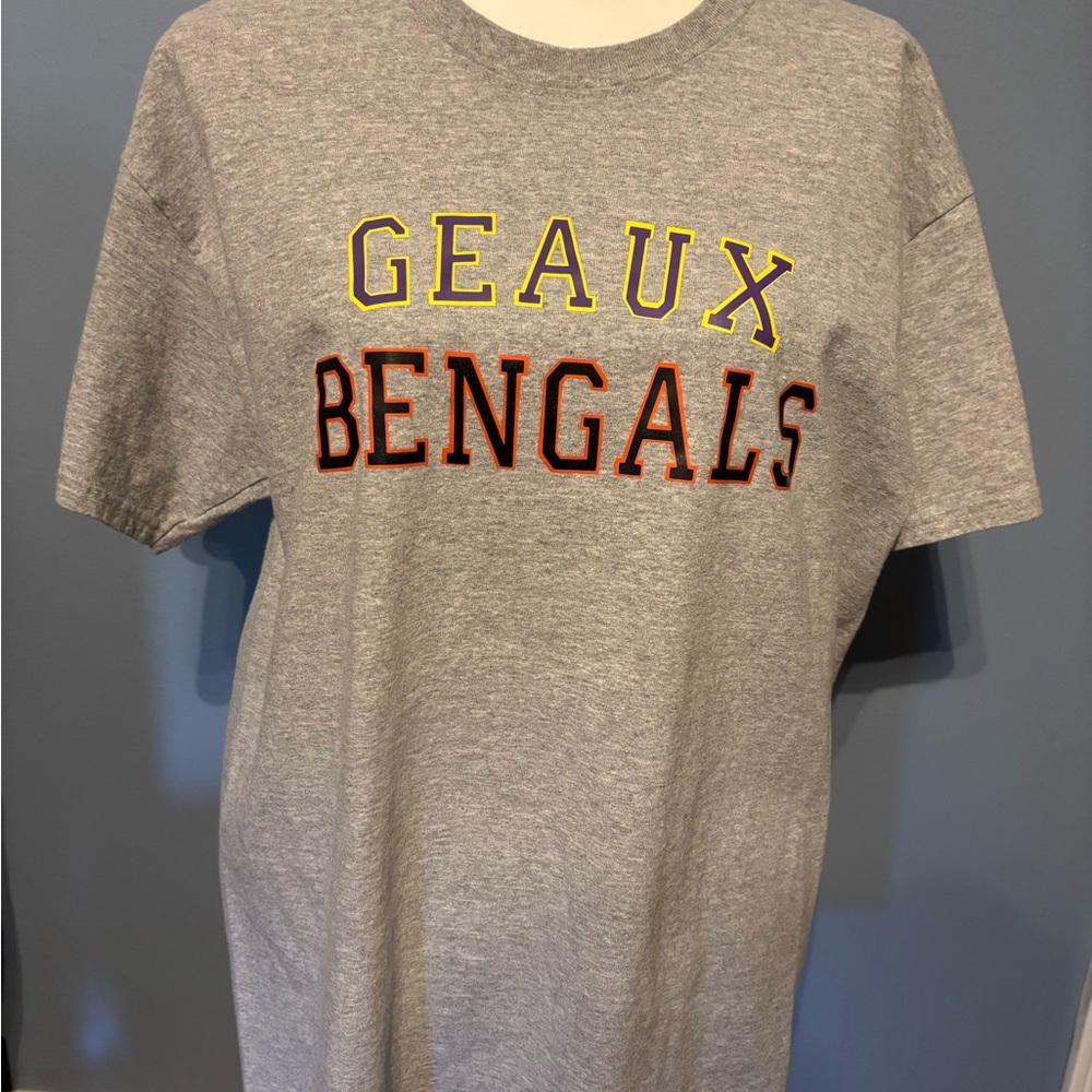 Gildan Gray Geaux Bengals Tee